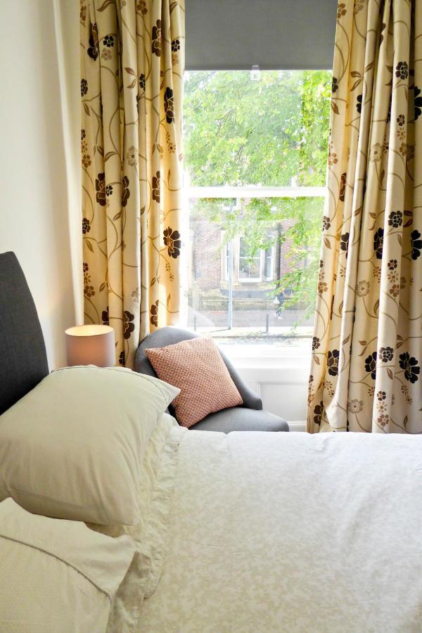 カーライル Rosalind House Bed & Breakfast エクステリア 写真
